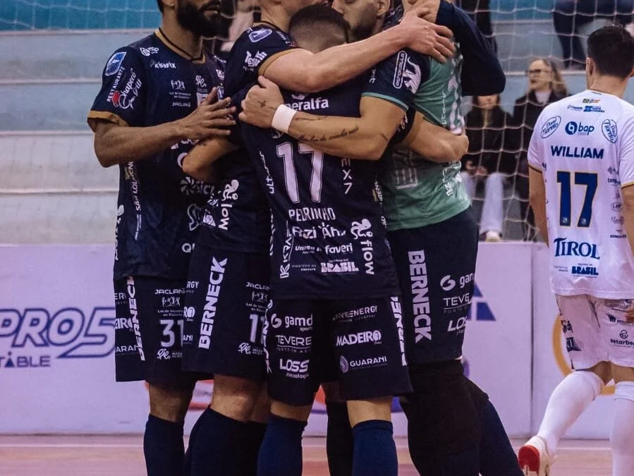 Futsal São Lourenço encara o Jaraguá fora de casa em busca da liderança da Série Ouro